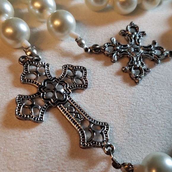 Charming Charlie necklace - Picture 2 of 3